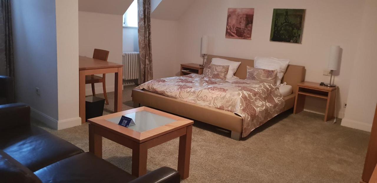 Hotel Zum Simonbraeu Bitburg Exteriér fotografie
